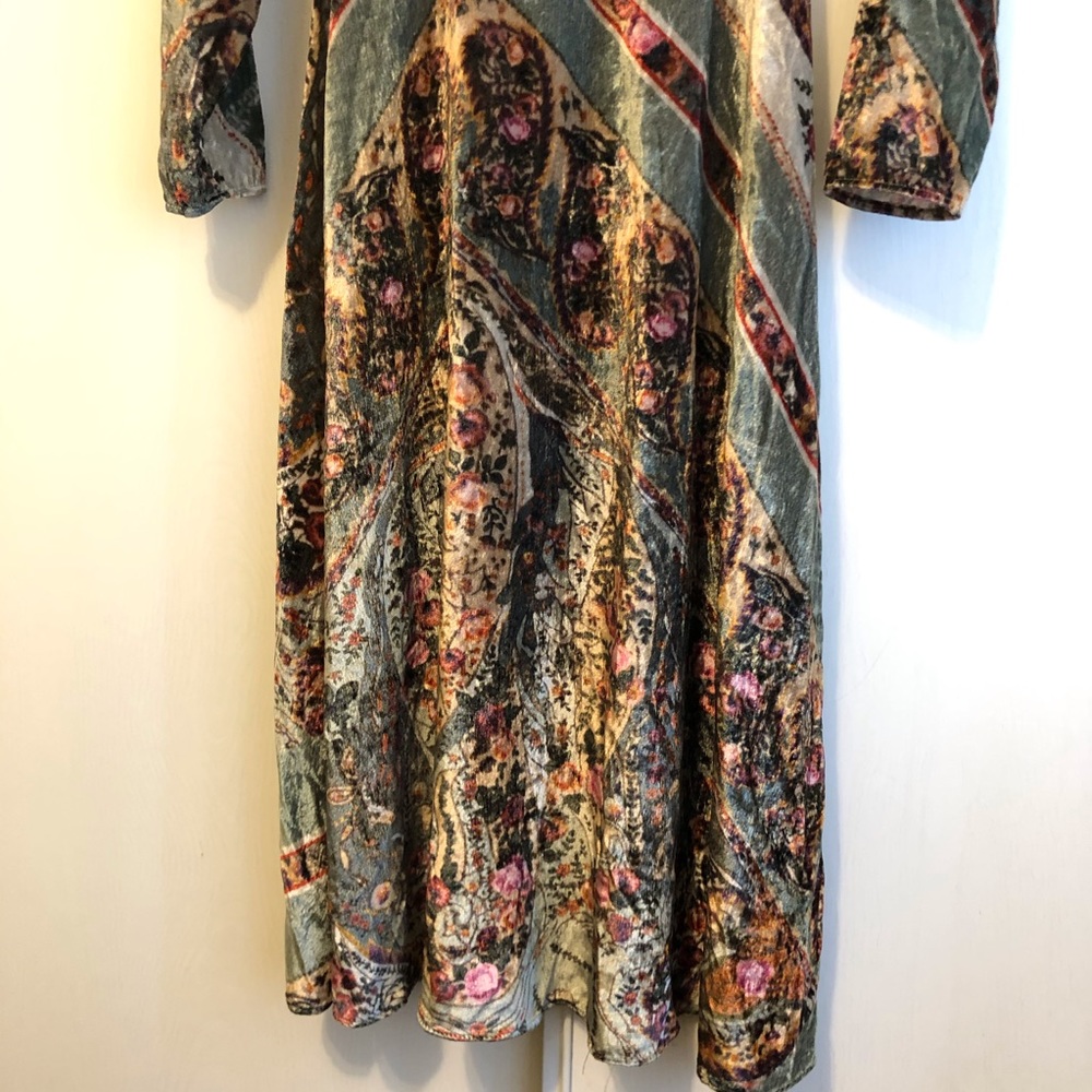 ZARA | velour midi dress - Picture 6 of 8